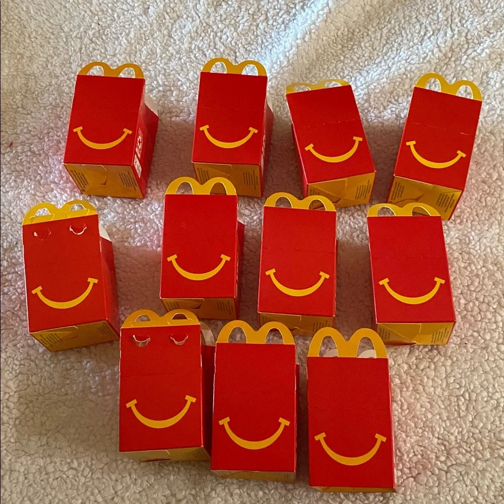 lil McDonald’s 11 mini happy meal boxes , boxes only ¥